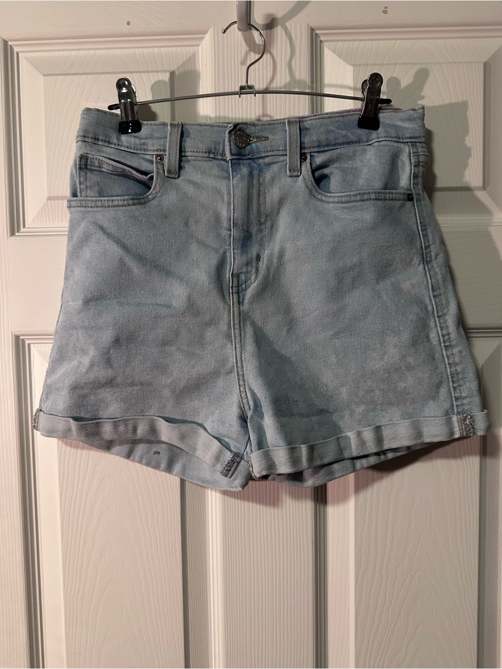 Girlsā Leviās Light Blue Denim High-Rise Shorts